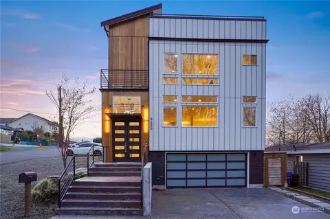 8655 39th Ave S #A, Seattle, WA 98118