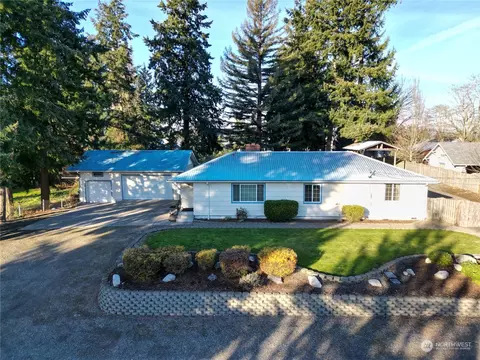 12323 32nd St E, Edgewood, WA 98372