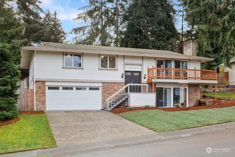 3907 SW 328th St, Federal Way, WA 98023