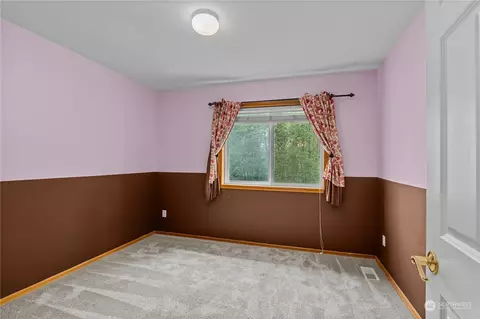 Bedroom - 422 172nd Pl SE, Bothell, WA 98012 photo 4 of 5