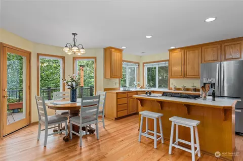 Kitchen - 422 172nd Pl SE, Bothell, WA 98012 photo 3 of 5