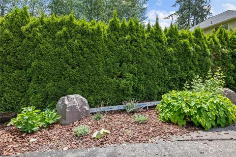 Exterior - 422 172nd Pl SE, Bothell, WA 98012 photo 9 of 9