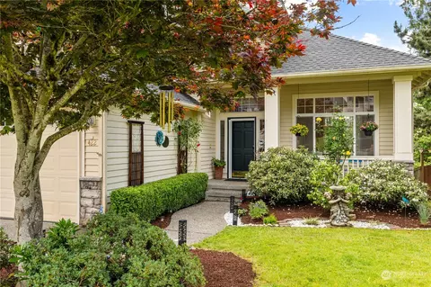 Exterior - 422 172nd Pl SE, Bothell, WA 98012 photo 2 of 9