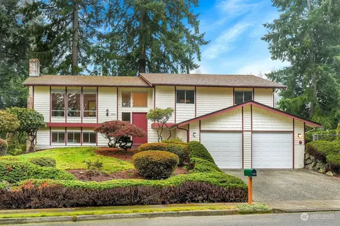 5814 181st Pl SW, Lynnwood, WA 98037