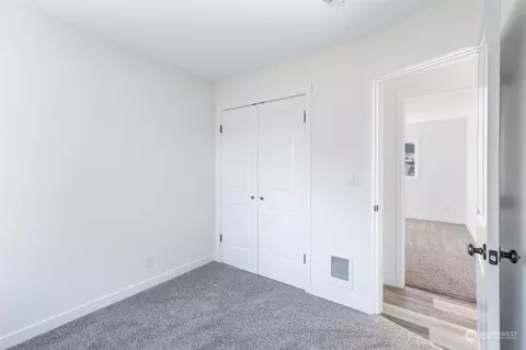 Bedroom - 2437 30th Ave, Longview, WA 98632 photo 2 of 4