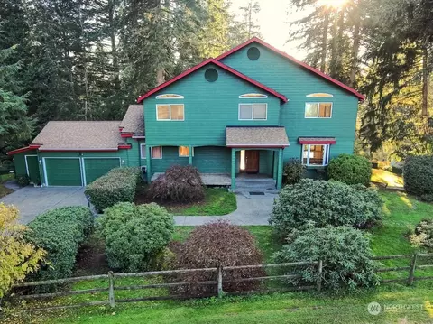 5925 Sleepy Hollow Ln NE, Olympia, WA 98516