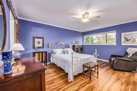 Bedroom - 300 N Sequim Ave #18, Sequim, WA 98382 photo 1 of 5
