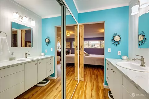 Bath - 300 N Sequim Ave #18, Sequim, WA 98382 photo 4 of 5