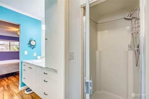 Bath - 300 N Sequim Ave #18, Sequim, WA 98382 photo 3 of 5