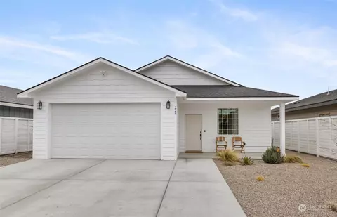228 SE 4th Ave, Soap Lake, WA 98851
