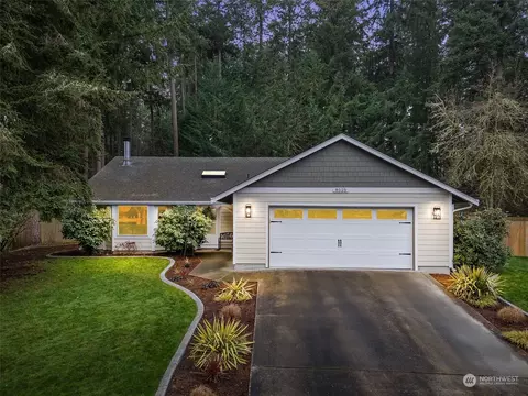 8525 Oxford Ave SE, Olympia, WA 98503