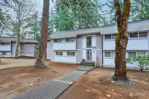 4601 SW 320th St #C-1, Federal Way, WA 98023