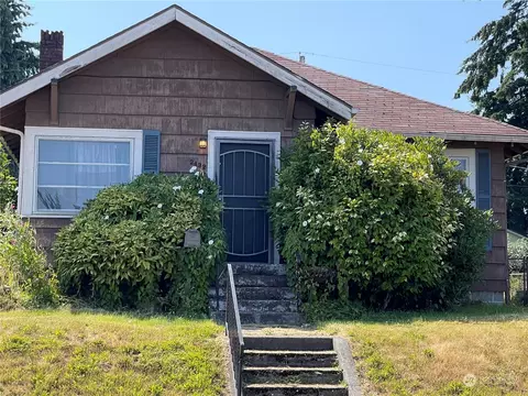 2432 Pine St, Everett, WA 98201
