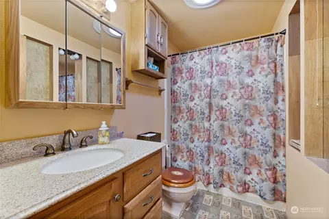 Bath - 21817 7th Pl W, Bothell, WA 98021 photo 1 of 1
