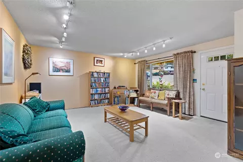Living - 21817 7th Pl W, Bothell, WA 98021 photo 1 of 2