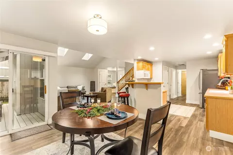 Dining - 18921 1st Ave SE, Bothell, WA 98012 photo 2 of 3