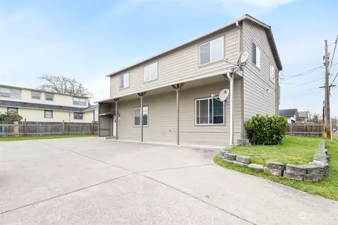 520 S Race St, Port Angeles, WA 98362