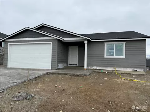 2338 SE Noah St, East Wenatchee, WA 98802