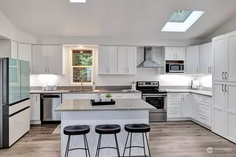 305 34th Ave E, Seattle, WA 98112 photo 8