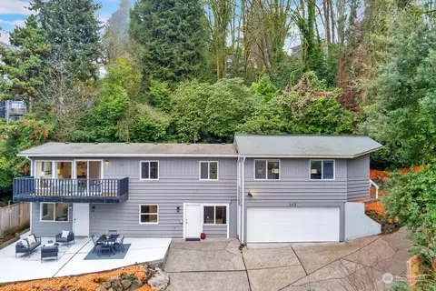 305 34th Ave E, Seattle, WA 98112