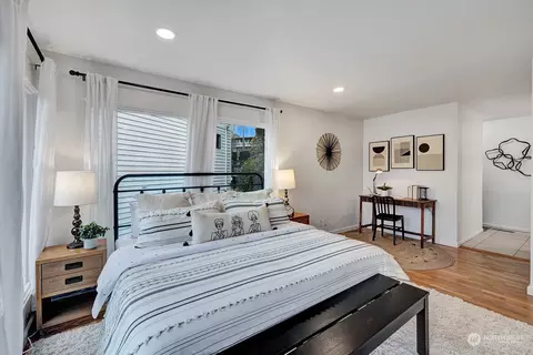 305 34th Ave E, Seattle, WA 98112 photo 14