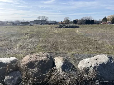 0 Lot 2 Pancho Villa Ln, Othello, WA 99344