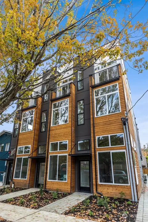 1110 33rd Ave #B, Seattle, WA 98122
