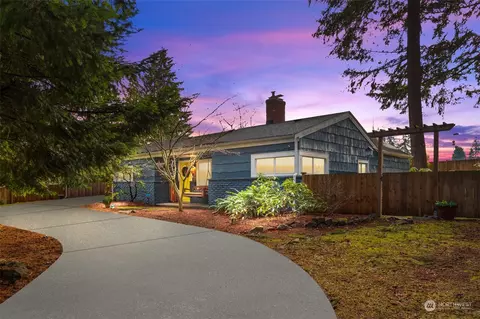 1235 NE 130th St, Seattle, WA 98125