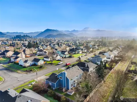 614 Victor St, Enumclaw, WA 98022 photo 3