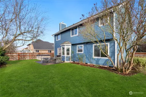 614 Victor St, Enumclaw, WA 98022 photo 2