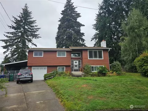 15516 NE 53rd Pl, Redmond, WA 98052