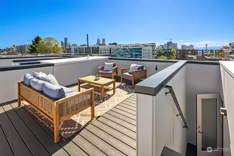 207 11th Ave E, Seattle, WA 98102 photo 17