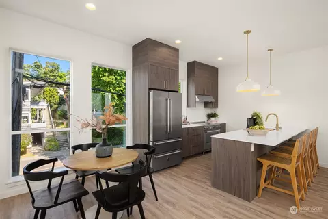 207 11th Ave E, Seattle, WA 98102 photo 3