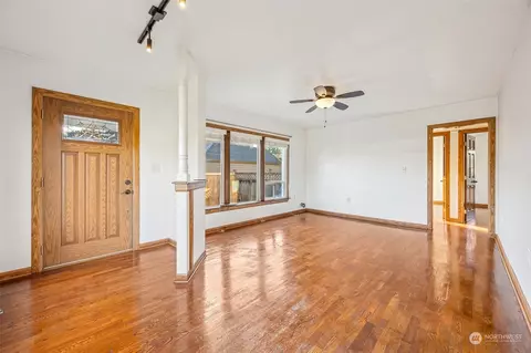 806 Valley Ave E, Sumner, WA 98390 photo 4