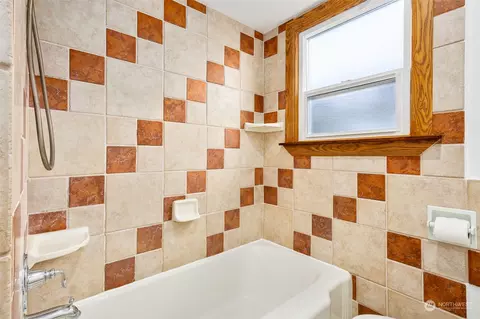 806 Valley Ave E, Sumner, WA 98390 photo 14
