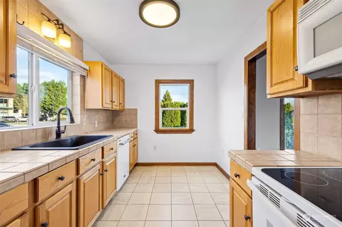 806 Valley Ave E, Sumner, WA 98390 photo 12
