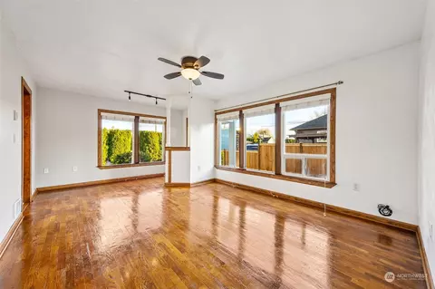 806 Valley Ave E, Sumner, WA 98390 photo 6