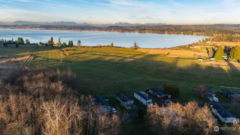 8585 Harborview Rd #16, Blaine, WA 98230
