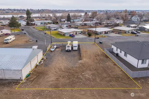 1620 W Pheasant St, Moses Lake, WA 98837