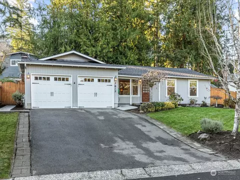 7015 134th Ave NE, Redmond, WA 98052