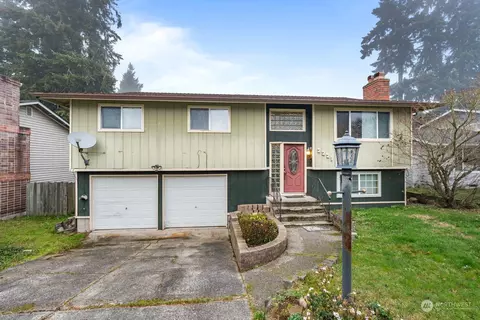 2221 E 67th St, Tacoma, WA 98404