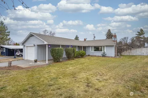 2004 S Belair Dr, Moses Lake, WA 98837