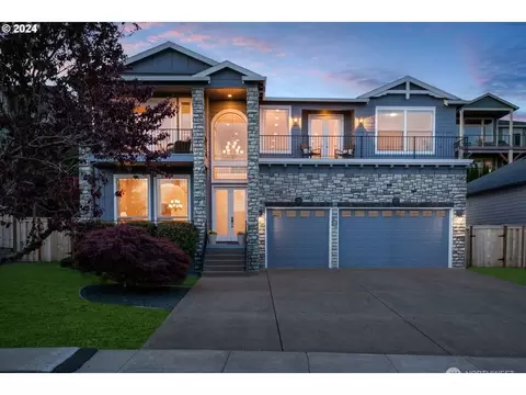 769 W Chestnut St, Washougal, WA 98671