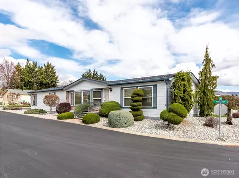 513 Monterey Dr, East Wenatchee, WA 98802