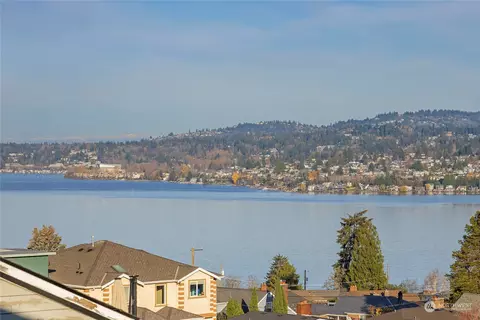 7820 S 112th St, Seattle, WA 98178