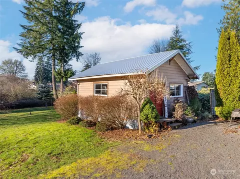 Exterior - 322 Stearns Rd, Chehalis, WA 98532 photo 10 of 14