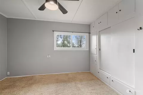 Bedroom - 322 Stearns Rd, Chehalis, WA 98532 photo 3 of 5
