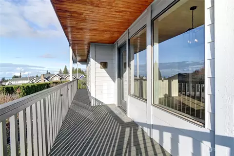 1008 C Ave S, Edmonds, WA 98020 photo 3