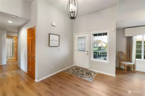 Entry Way - 14716 155th St E, Orting, WA 98360 photo 2 of 3