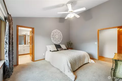 Bedroom - 14716 155th St E, Orting, WA 98360 photo 2 of 4